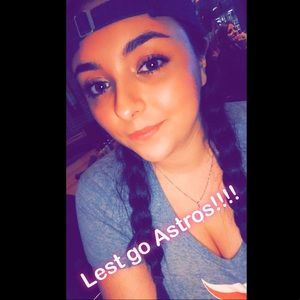 Meet your Posher, Kenia